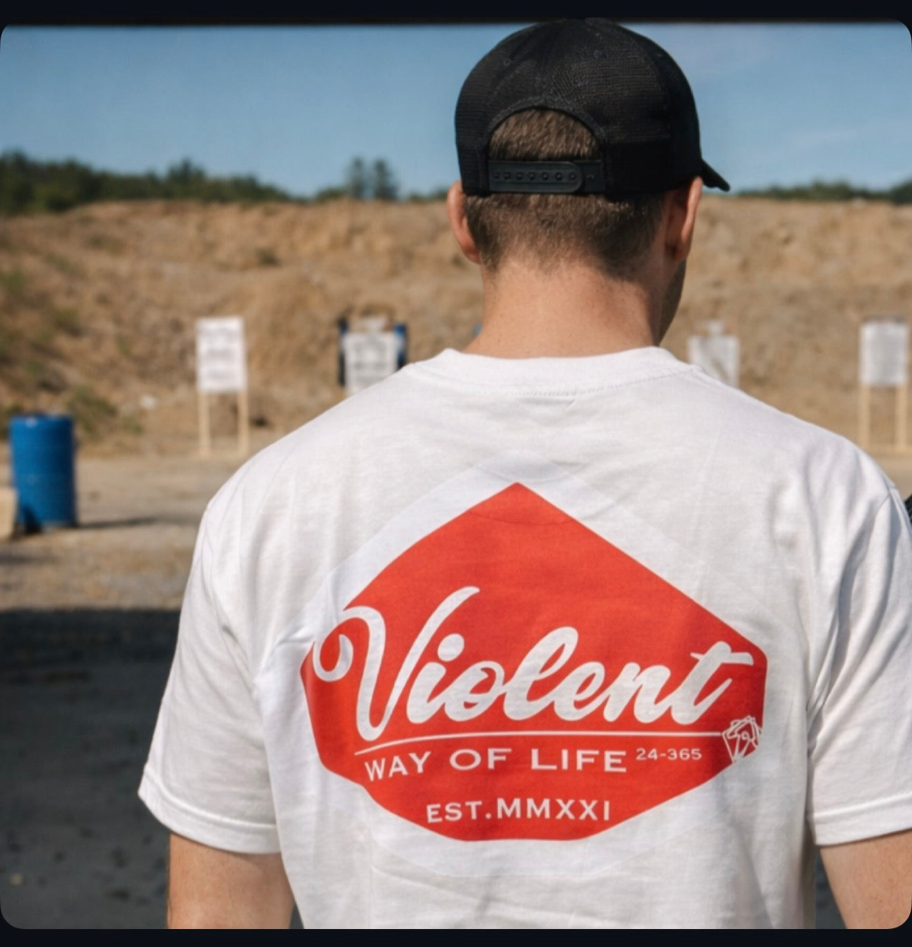 CAMISETA VIOLENT