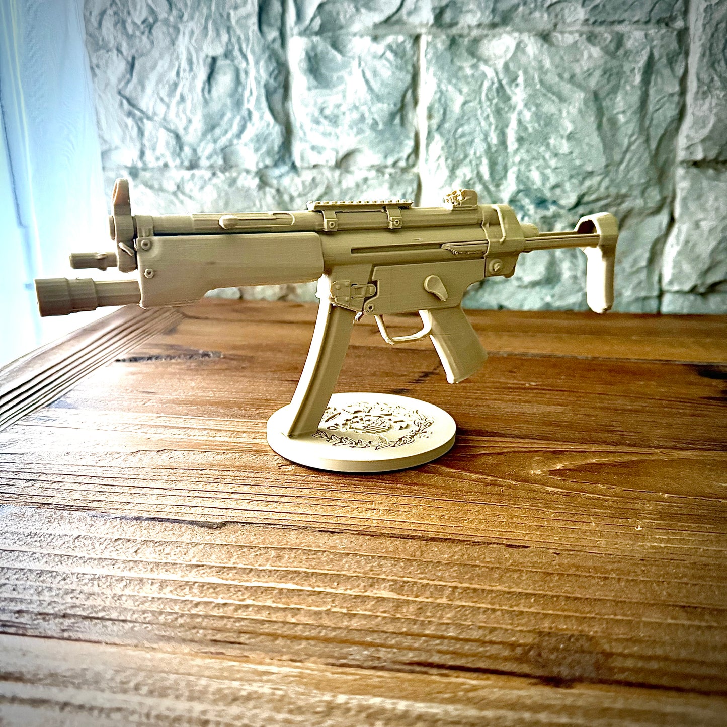 RÉPLICA DECORATIVA MP5