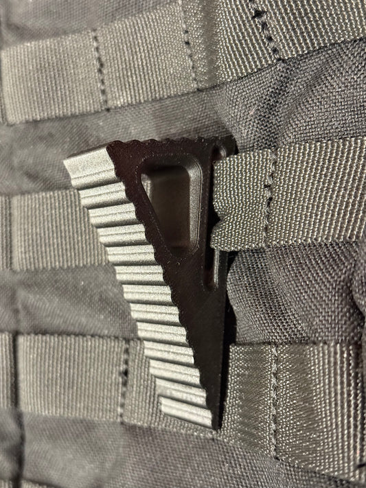 CUÑA CON ANCLAJE MOLLE